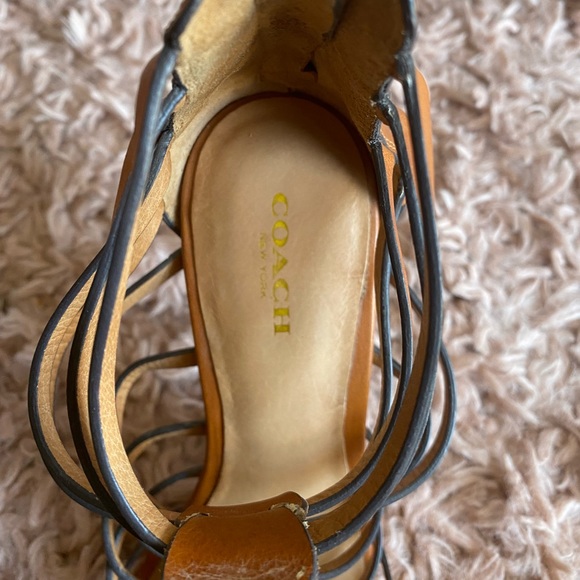 Beautiful Tan Strappy leather Coach heels (8 ) - Picture 9 of 10